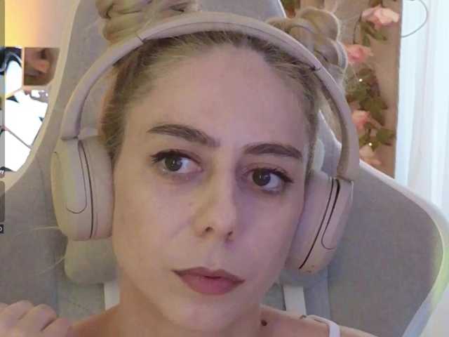 ballerina_capuchina webcam