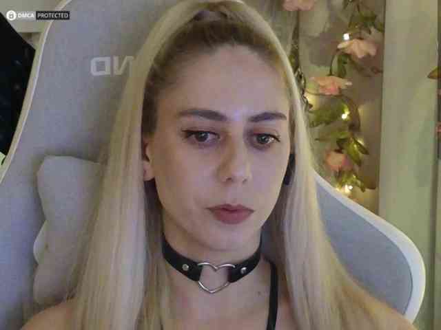 ballerina_capuchina webcam