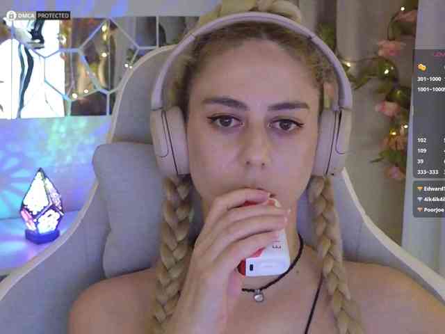 ballerina_capuchina webcam