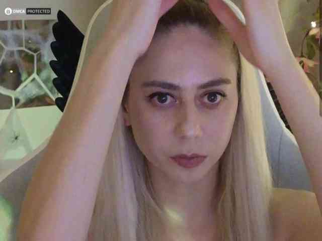 ballerina_capuchina webcam