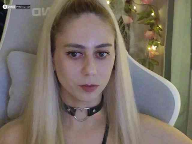 ballerina_capuchina webcam