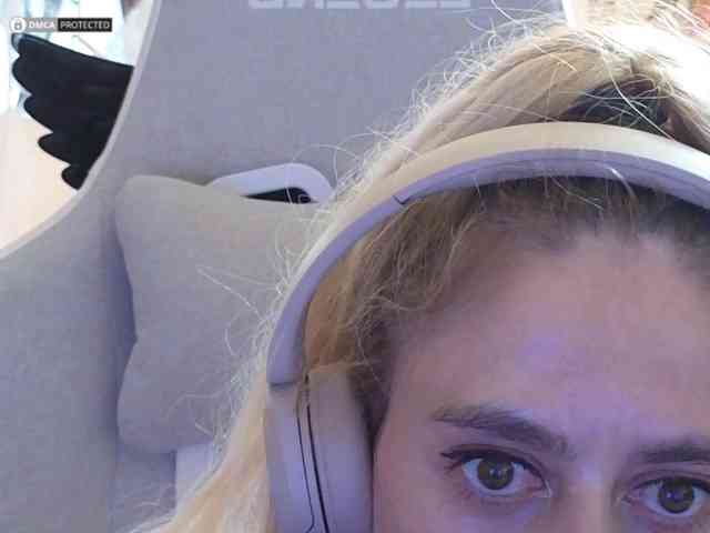 ballerina_capuchina webcam