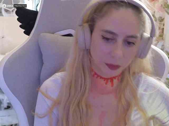 ballerina_capuchina webcam