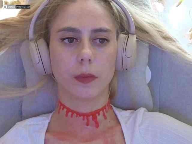 ballerina_capuchina webcam