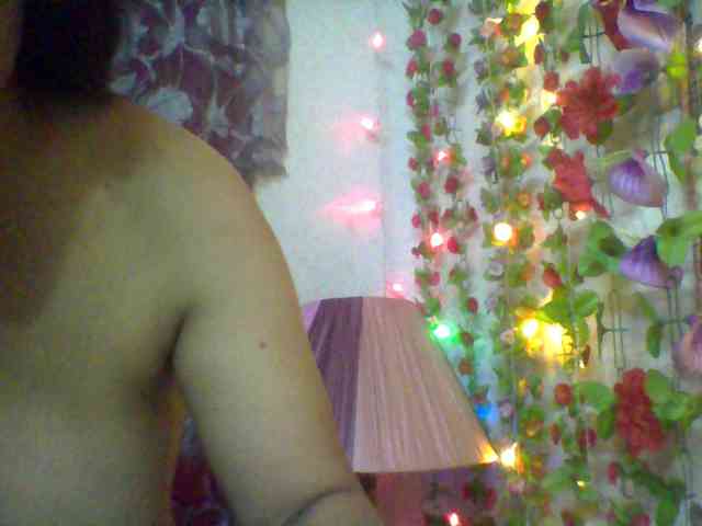 babyhornyx webcam