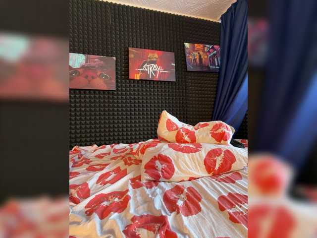 Idź na czacie StrawberryGirl StrawberryGirl