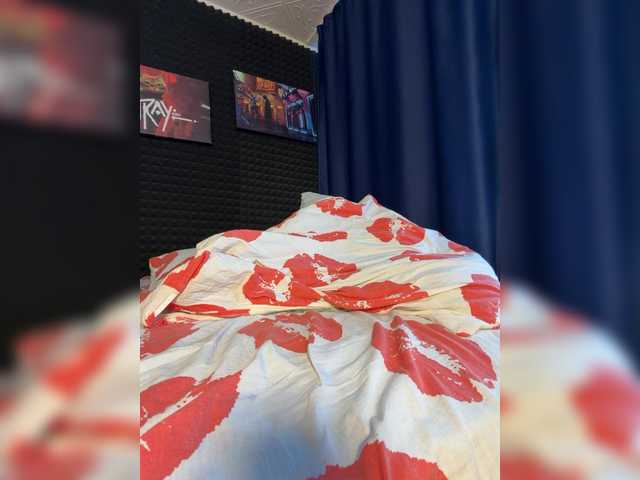 Accedi alla chat con il nickname StrawberryGirl StrawberryGirl