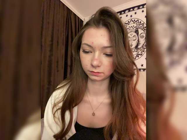 Gratis Live Sexcam mit ShyAlya ShyAlya