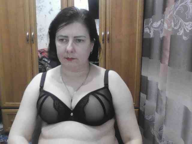 SophieNightAh webcam