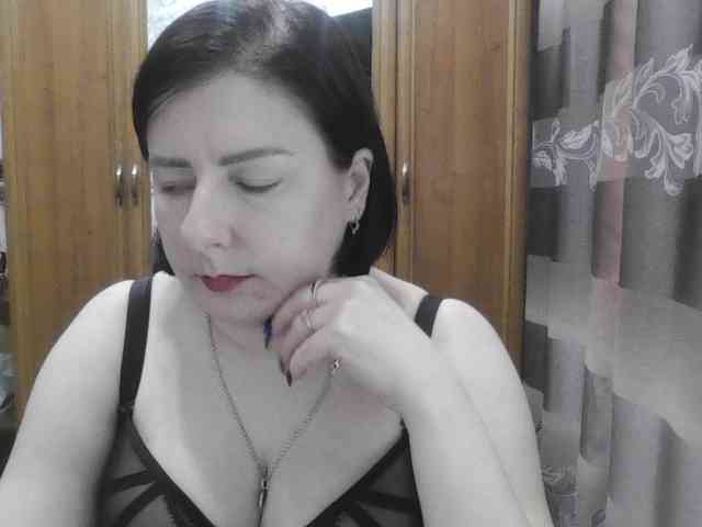 SophieNightAh webcam