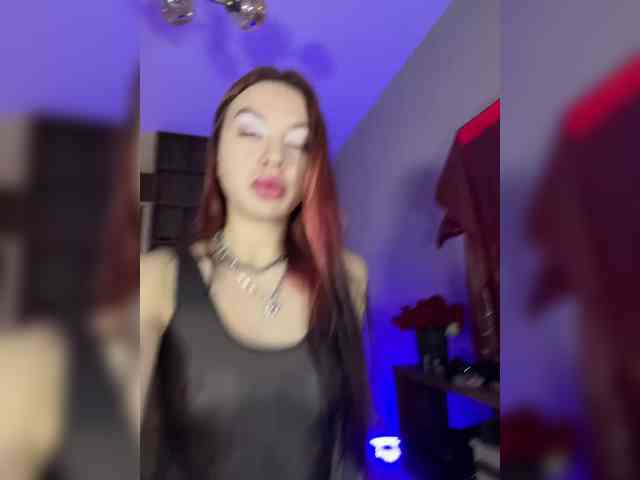 Lina69Femdom webcam