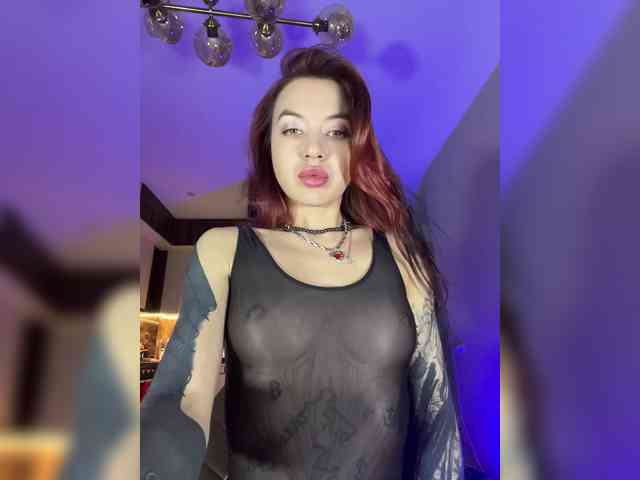 Lina69Femdom webcam