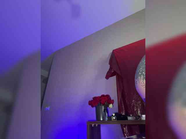 Lina69Femdom webcam