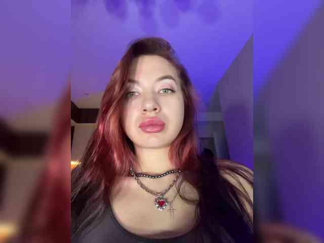 Lina69Femdom webcam
