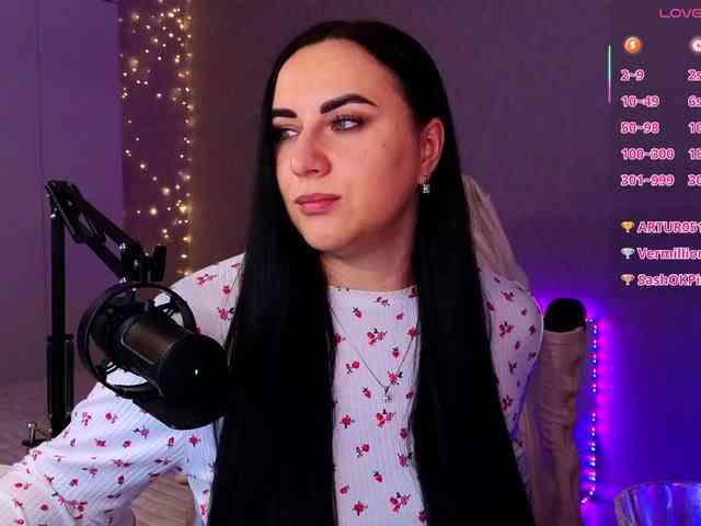 YURIEVNA13 webcam