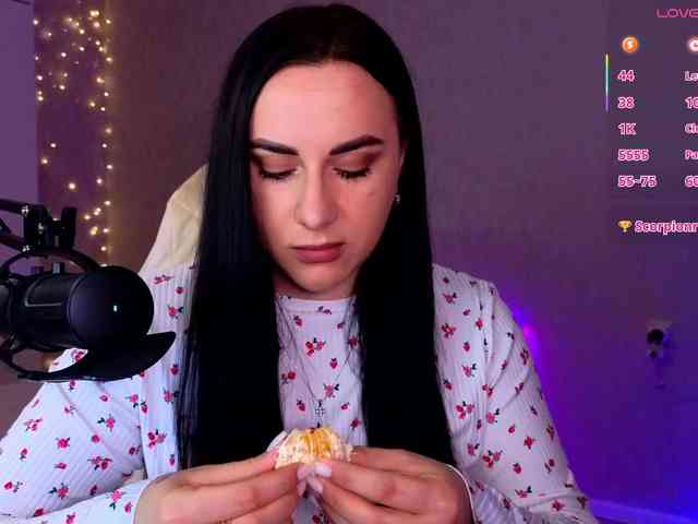 YURIEVNA13 webcam