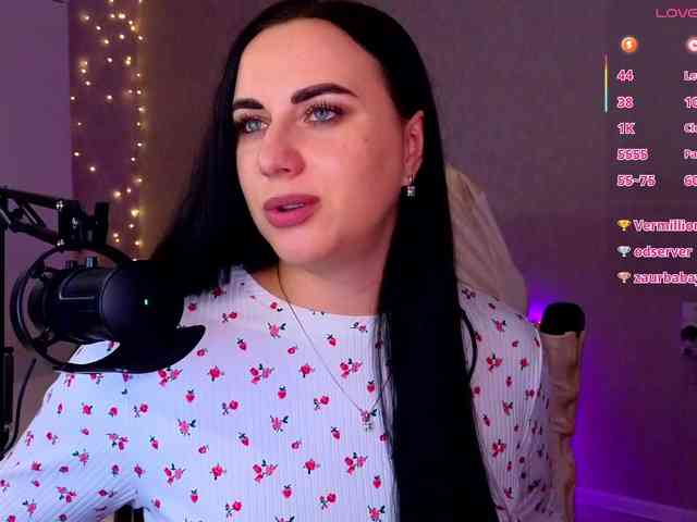 YURIEVNA13 webcam