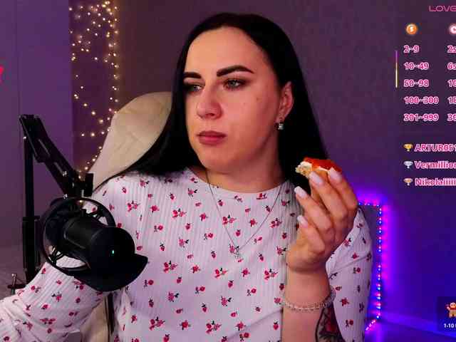 YURIEVNA13 webcam