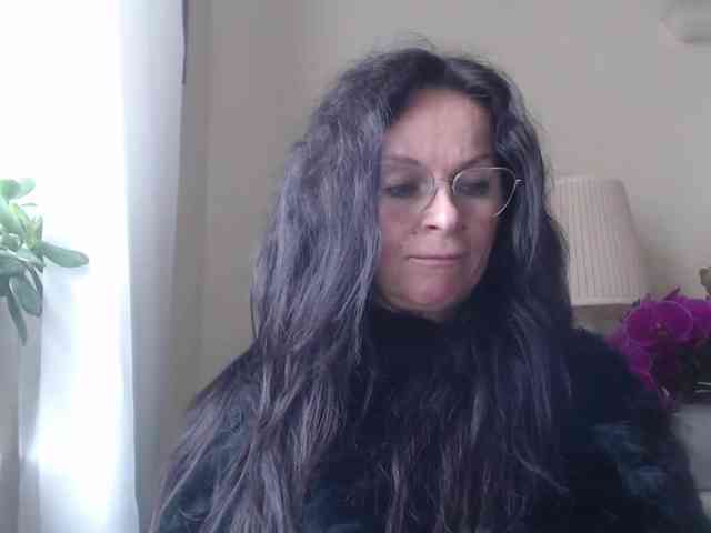 HelenSHOW1 webcam