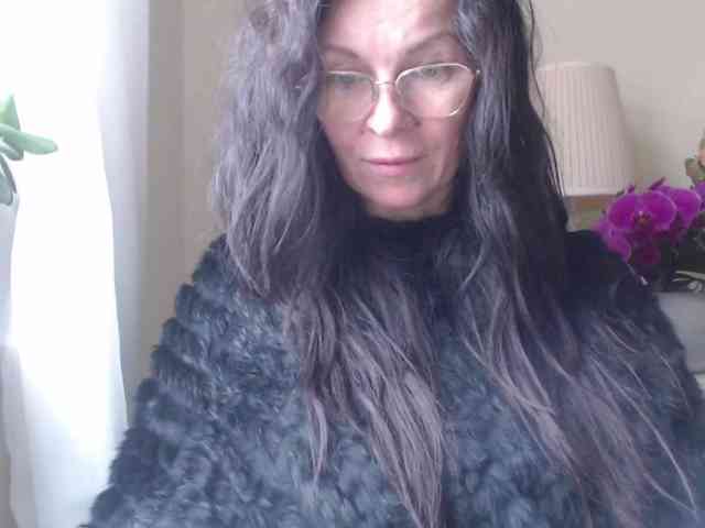 HelenSHOW1 webcam