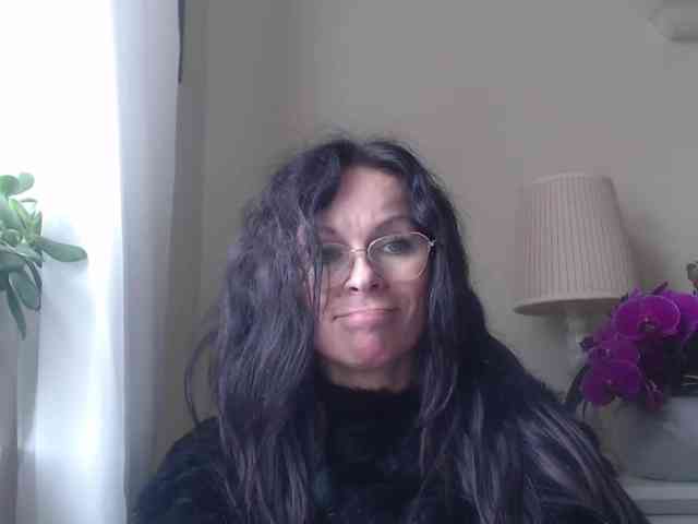 HelenSHOW1 webcam
