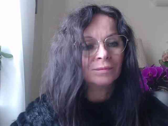 HelenSHOW1 webcam