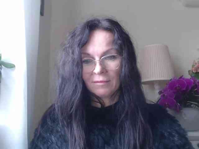HelenSHOW1 webcam
