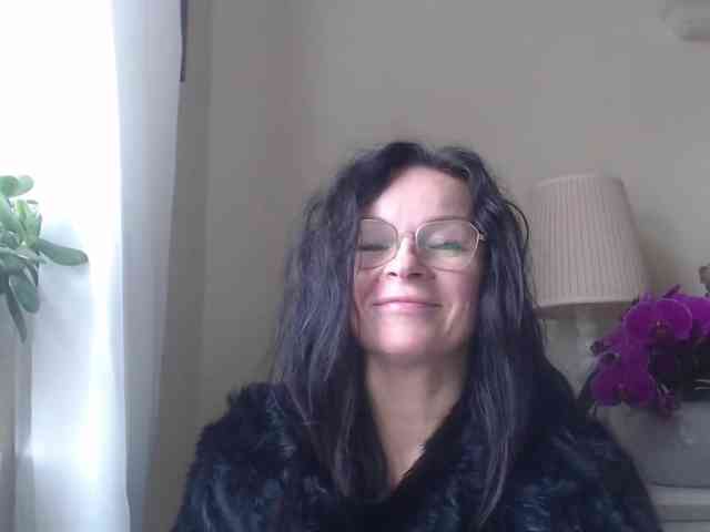 HelenSHOW1 webcam