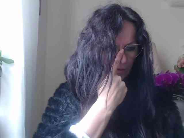 HelenSHOW1 webcam