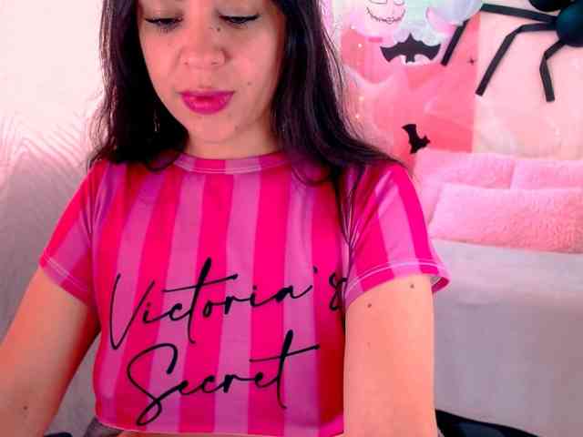 LATINGODDESS69 webcam