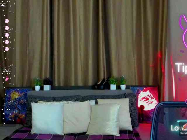 AliannaSoloKisses webcam