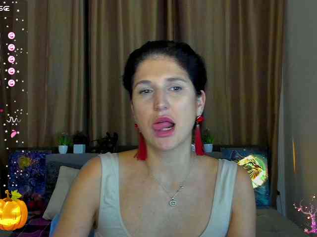 AliannaSoloKisses webcam