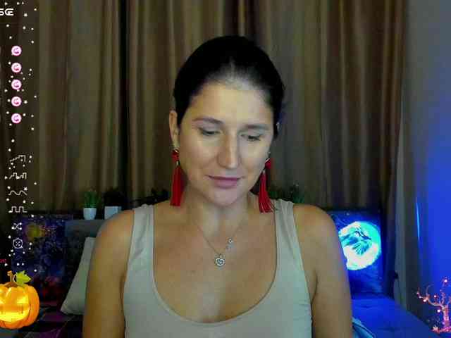 AliannaSoloKisses webcam