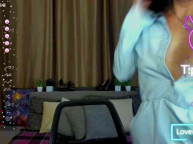 AliannaSoloKisses webcam