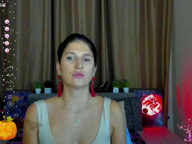 AliannaSoloKisses webcam