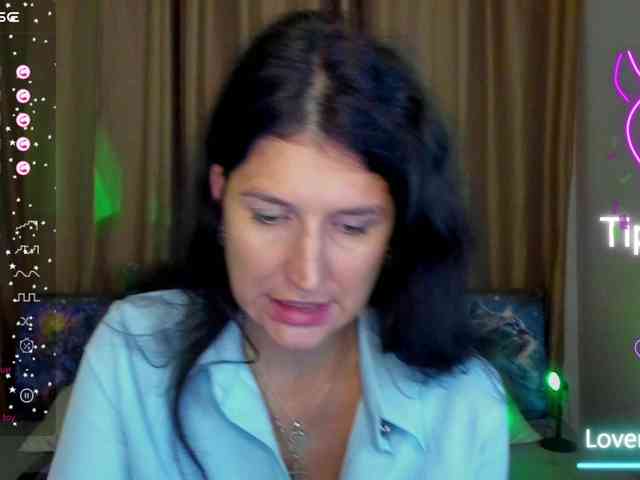 AliannaSoloKisses webcam