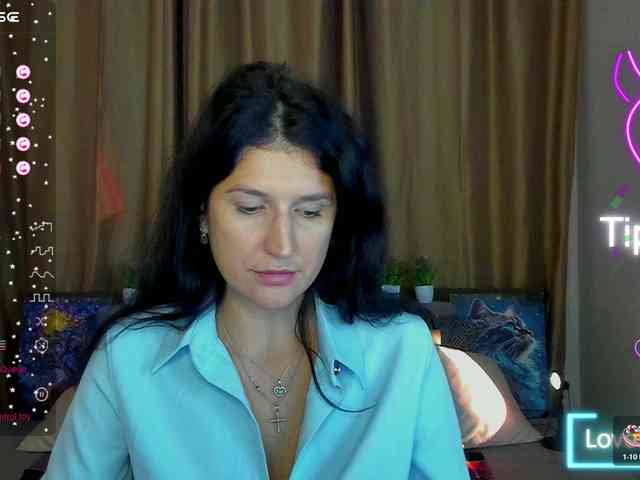 AliannaSoloKisses webcam