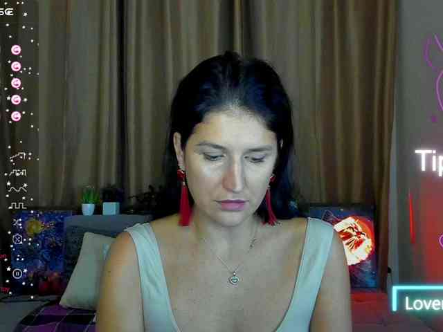 AliannaSoloKisses webcam