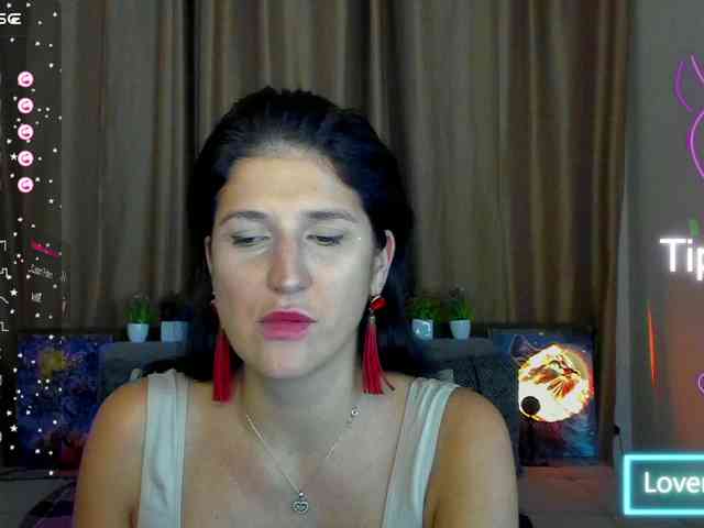 AliannaSoloKisses webcam