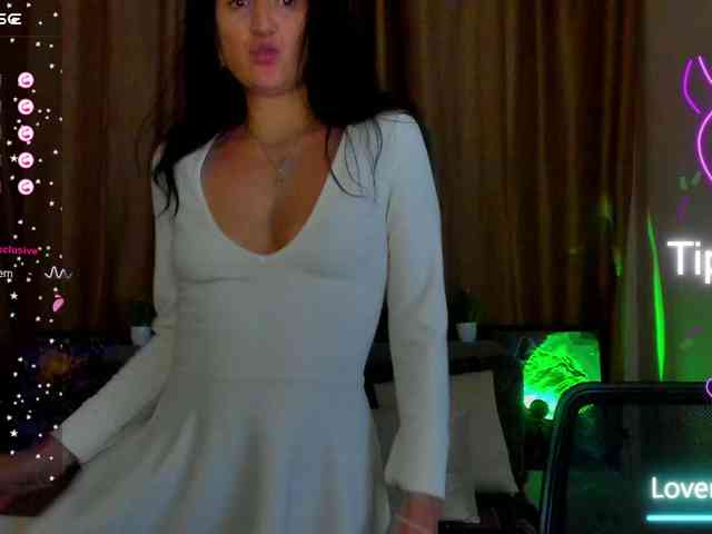 AliannaSoloKisses webcam