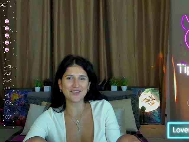 AliannaSoloKisses webcam