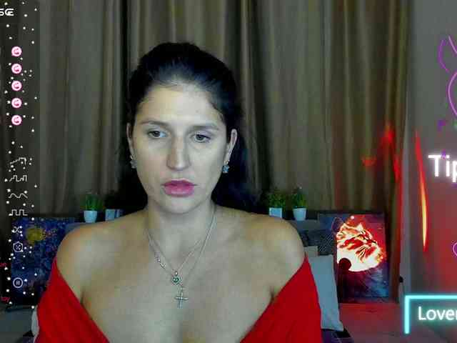 AliannaSoloKisses webcam