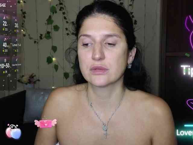 AliannaSoloKisses webcam