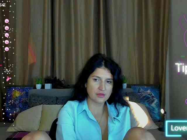 AliannaSoloKisses webcam