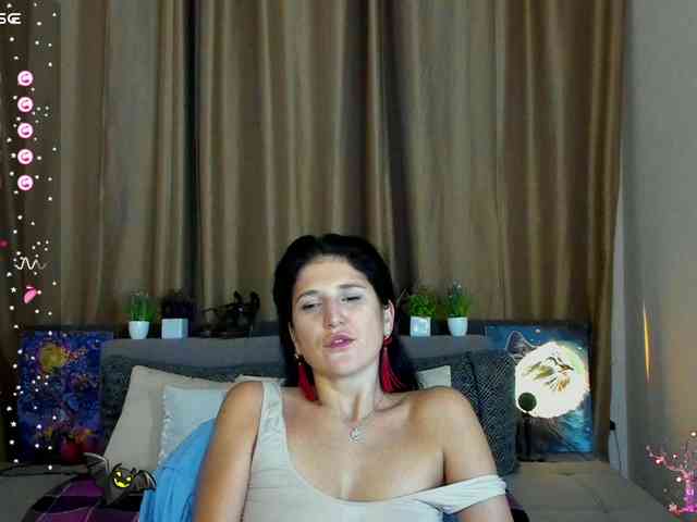 AliannaSoloKisses webcam