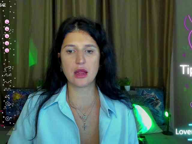 AliannaSoloKisses webcam