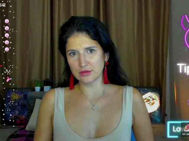 AliannaSoloKisses webcam