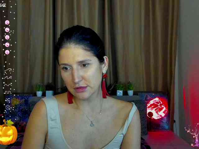 AliannaSoloKisses webcam