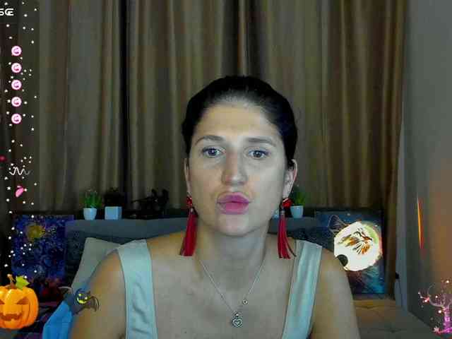 AliannaSoloKisses webcam