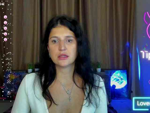 AliannaSoloKisses webcam